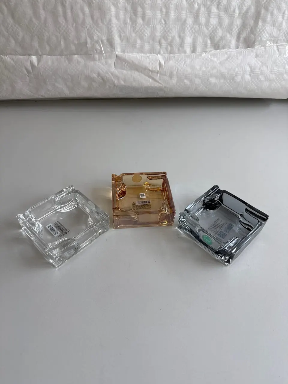 Meijuwu Aschenbecher Glas eckig 11,5 x 11,5 x 4 cm Hellorange Grau Transparent